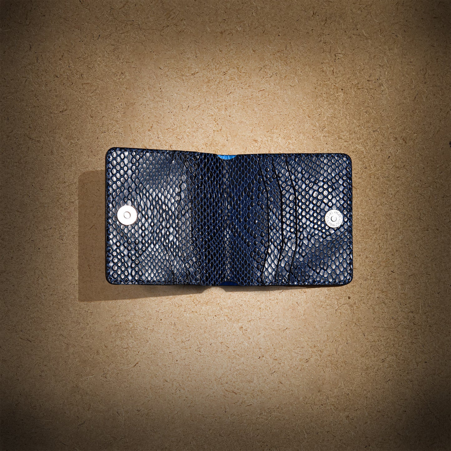 Blue Python wallet #0116 - Le Mesh