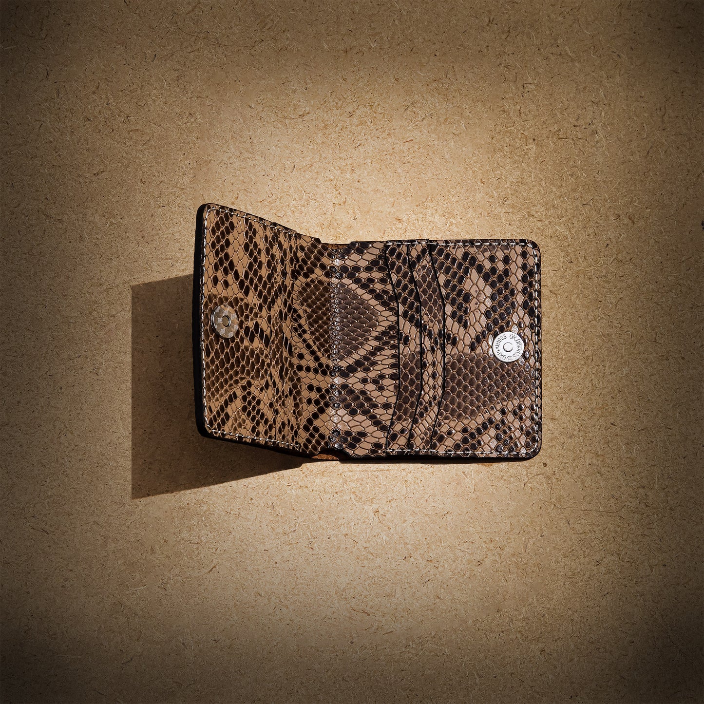 Python wallet #0115 - Le Mesh