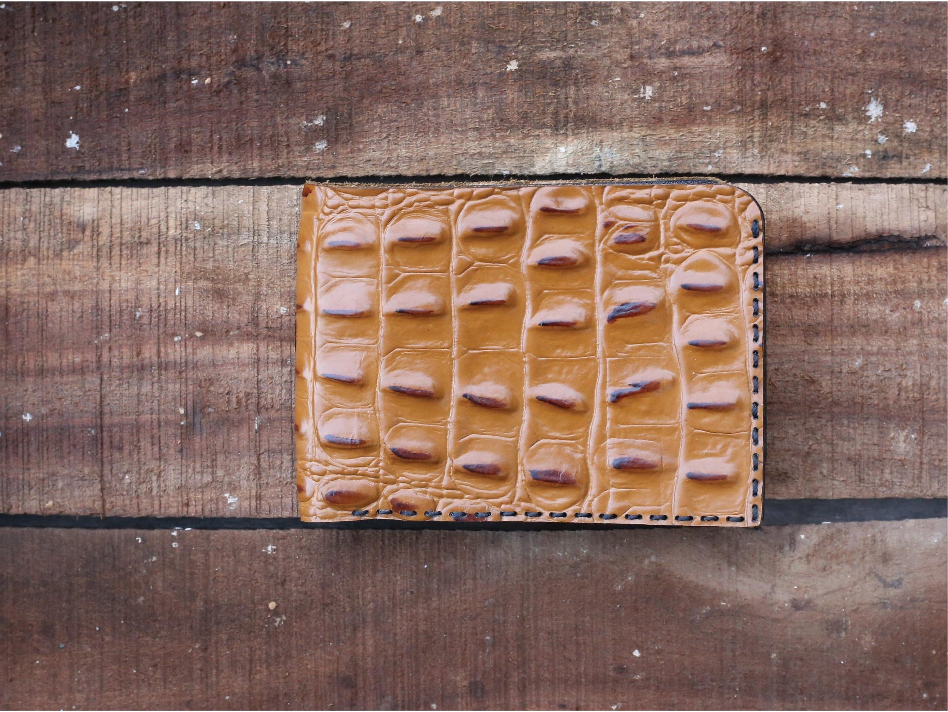 Glossy Cow Leather Bifold Premium Wallet for Men with Crocodile