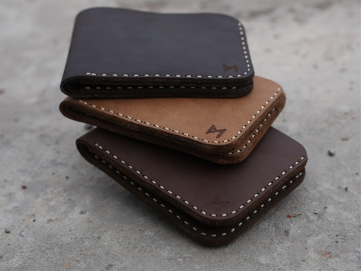 Crazy Horse Black - Bifold Wallet  #0061 - Le Mesh